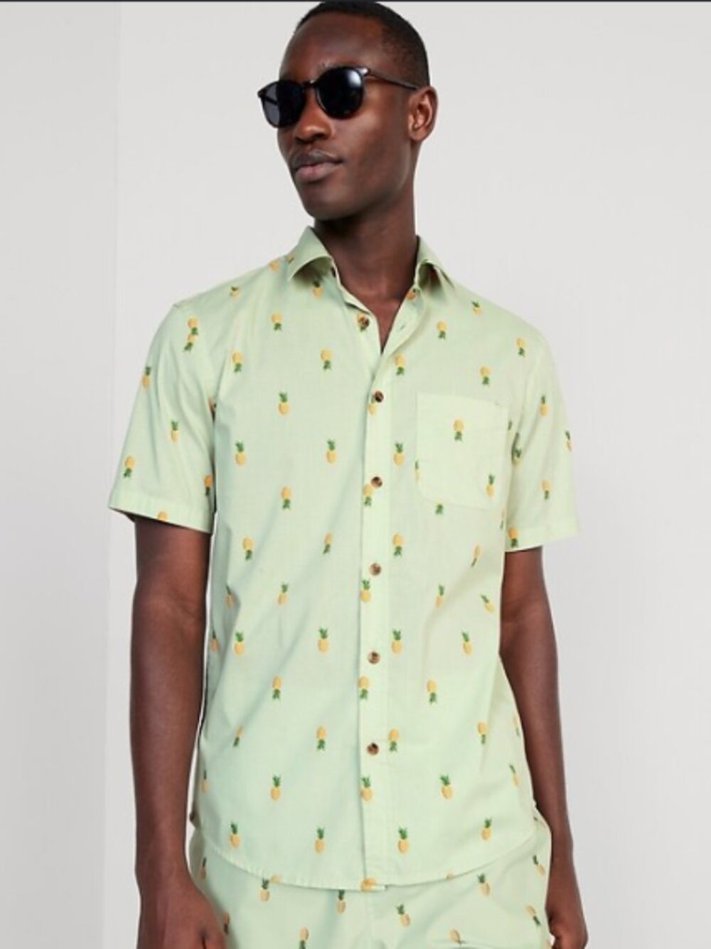 Old Navy Everyday Shirt Regular Fit Size Large Green Button Up With Pineapples